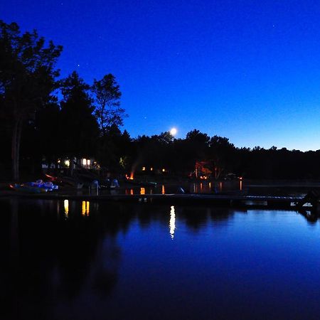 Okimot Lodge On Tomiko Lake Crystal Falls Dış mekan fotoğraf