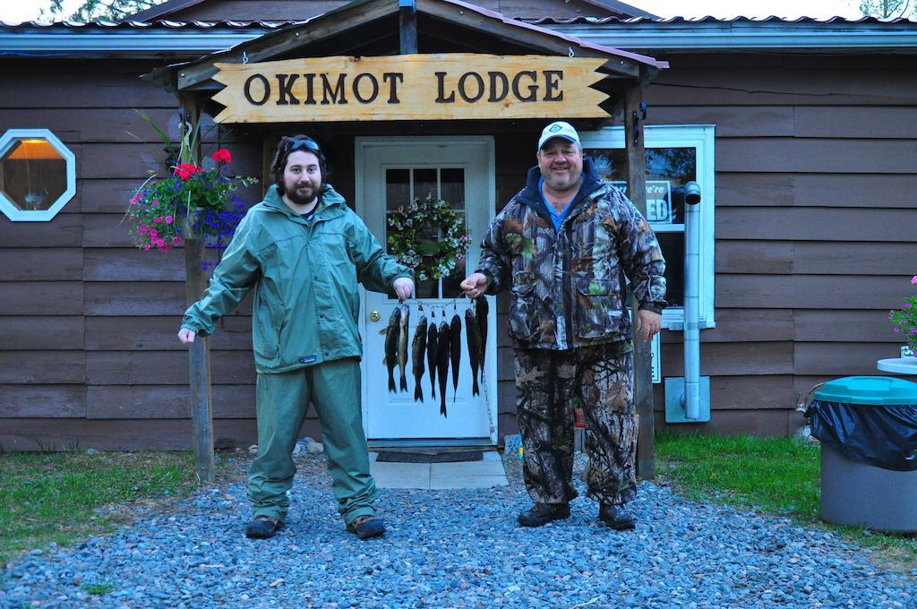 Okimot Lodge On Tomiko Lake Crystal Falls Dış mekan fotoğraf